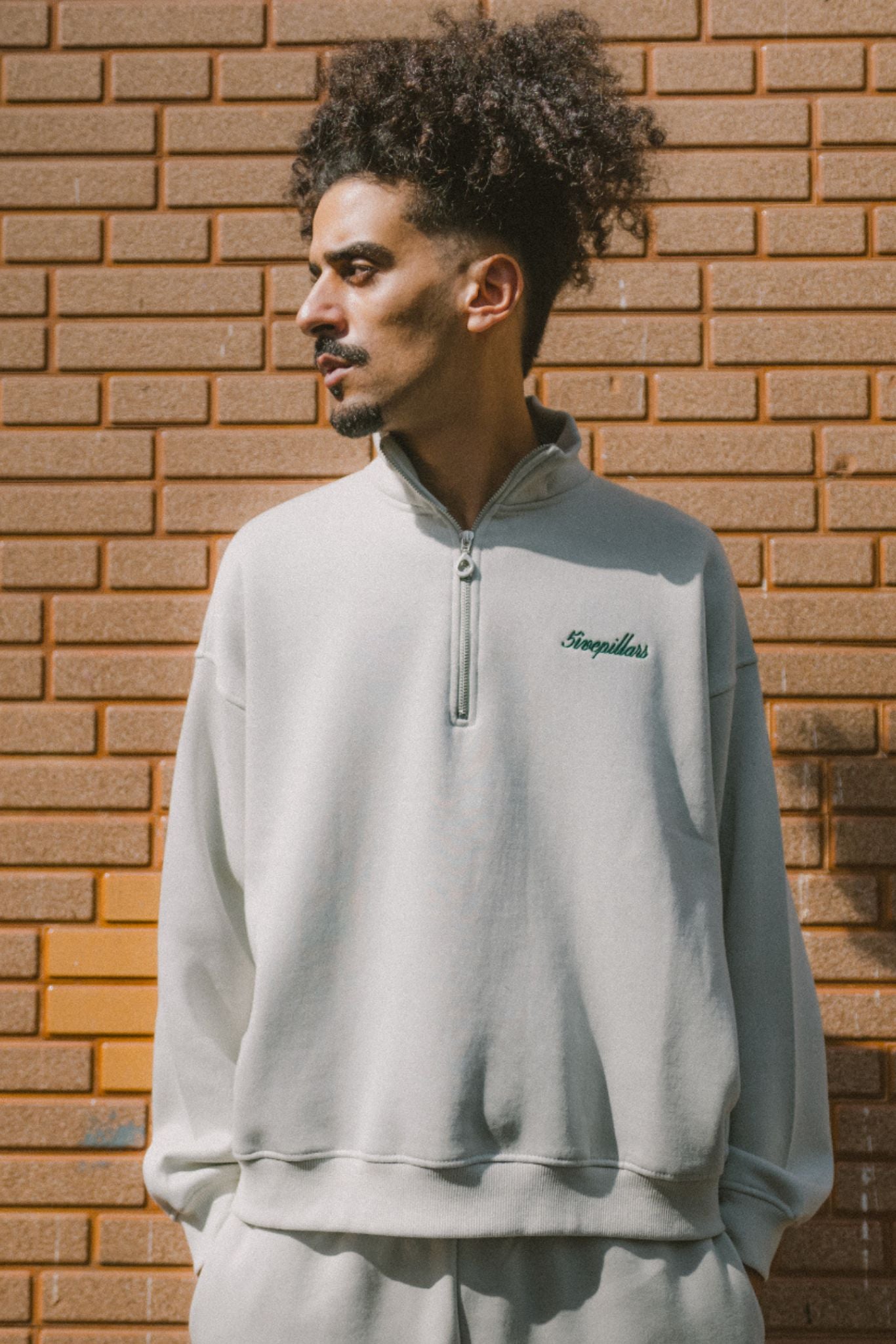 Script Quarter-Zip Fleece - Grey (Cropped)
